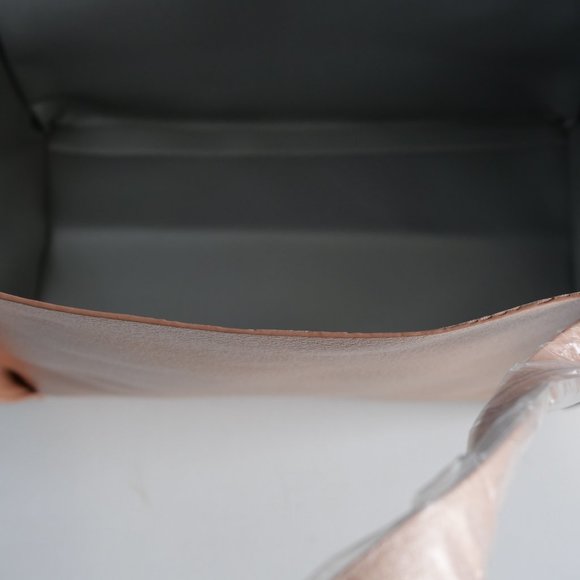 Neiman Marcus Shoulder Bag - Picture 10 of 11